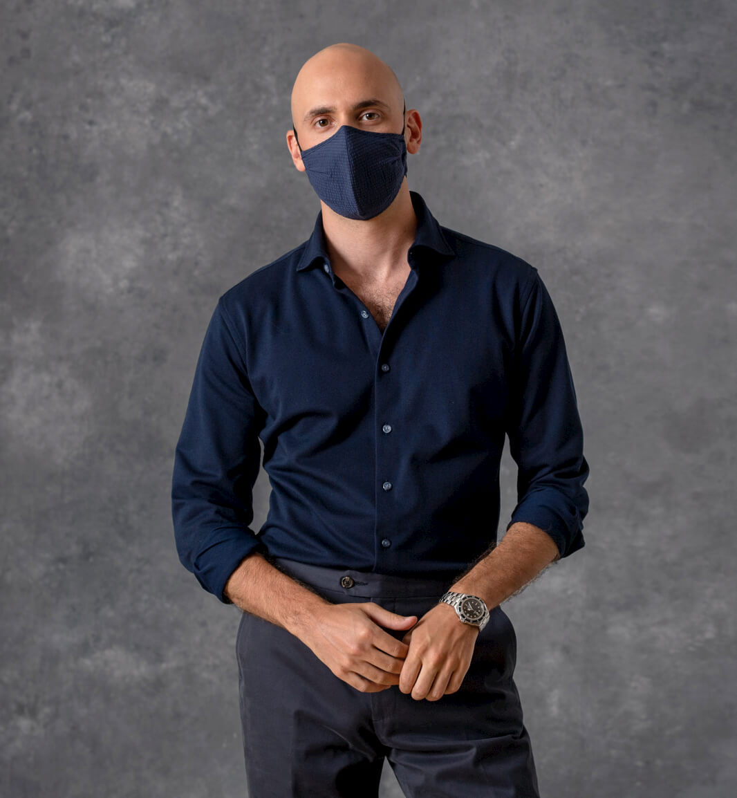 model wearing size large mask