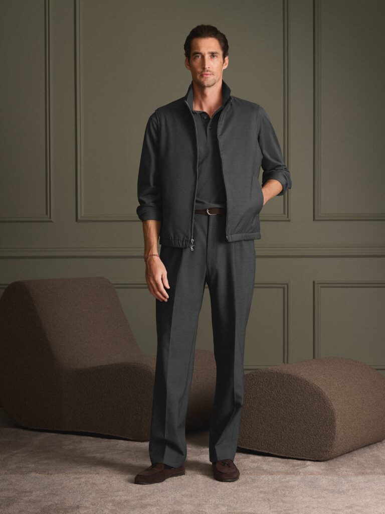 wide-leg trousers in a casual style